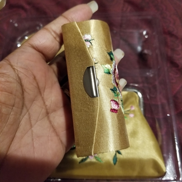 PURSE with compact mirror, lipstick holder… - Picture 5 of 11